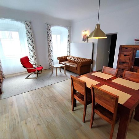 Altstadtwohnungen "Grunberg 1D" & "Gmunden 3D Mit Seeblick" Im Zentrum Von Gmunden Room photo